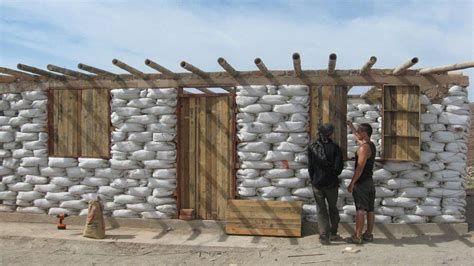 Sandbag home in. Africa | Cool Eco Ideas | Pinterest | Africa ...