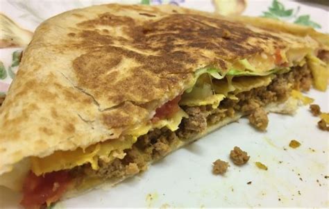 Crunchwrap Supreme - Homemade Recipes