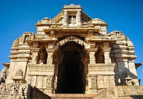 Jain temple inside Chittorgarh Fort - Chittor Fort - Wikipedia | Chittorgarh fort, Fort, Jain temple