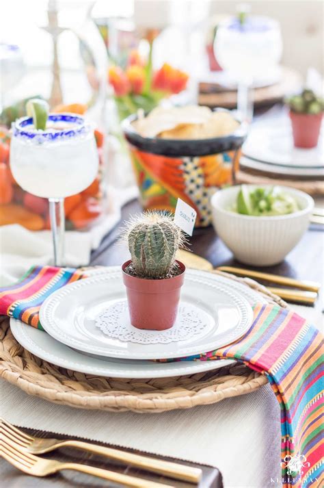 Colorful Table Decorations for Mexican Fiesta Party | Mexican fiesta ...