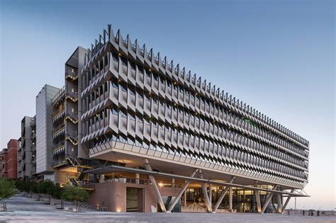 office building facade - Google претрага | Konkurs Florida | Pinterest | Building facade, Office ...