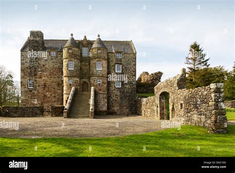 Rowallan castle, Kilmaurs, Kilmarnock, Ayrshire, Scotland, UK Stock Photo - Alamy