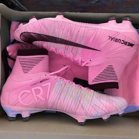 Pretty pink cleats #futbolvideos Womens Soccer Cleats, Best Soccer ...