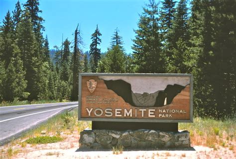 Yosemite National Park sign - a photo on Flickriver