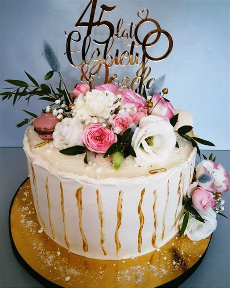 Wedding Anniversary Birthday Cake Ideas Images (Pictures)