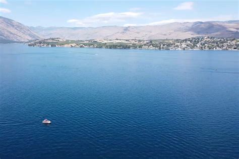 How Deep is Lake Chelan? Everything You Need to Know - Lake Access