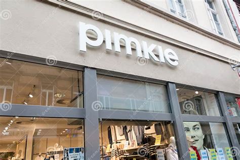 Pimkie Logo on Pimkie Store Editorial Photo - Image of shop, retail: 256008476