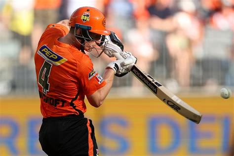 Big Bash League: Perth Scorchers secure home final with breath-taking ...