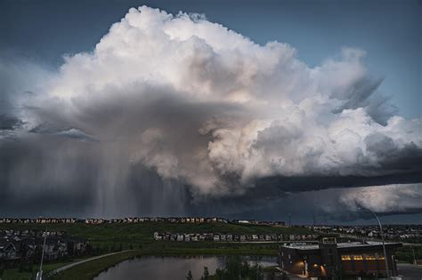 A view of yesterday's storm from Sage Hill : r/Calgary