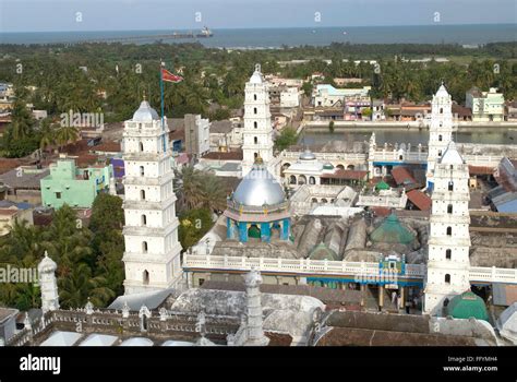 Nagore dargah shrine dedicated to Meeran Sahib Abdul Qadir Shahul Hamid Badshah , Tamil Nadu ...