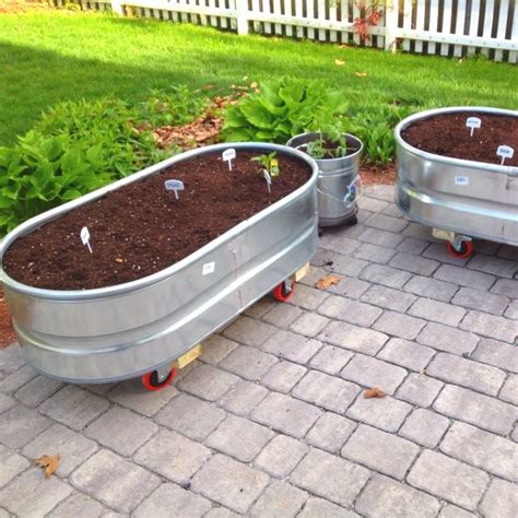 Portable garden, Garden troughs, Stock tank gardening