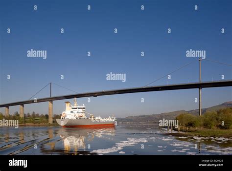 River clyde erskine bridge hi-res stock photography and images - Alamy