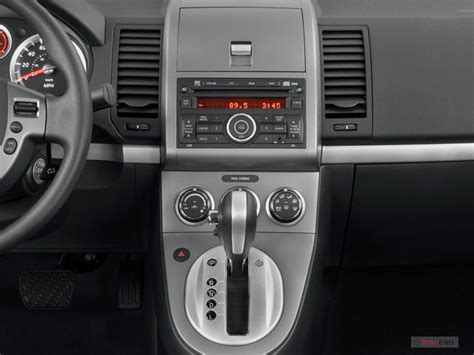 2011 Nissan Sentra: 25 Interior Photos | U.S. News