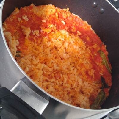 Receta de arroz rojo fácil y delicioso