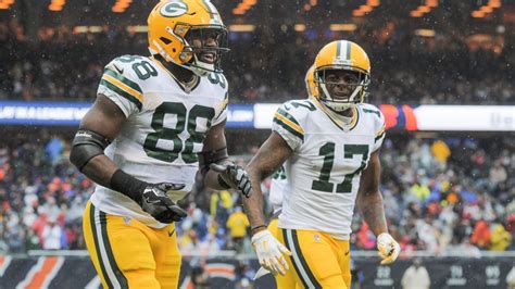 Start ’em, sit ’em: Packers WR Davante Adams an easy pick vs. Bears