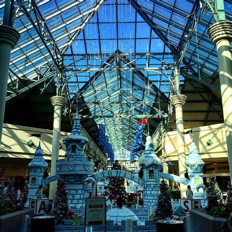 Greece Ridge Mall: #glass #display #indoor #architecture #mall #design