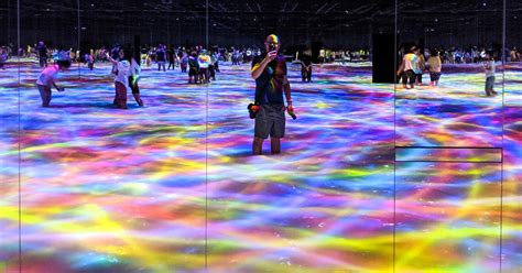 Labyrinths of light and mirrors: Exploring Tokyo's TeamLab Planets and Borderless - CNET