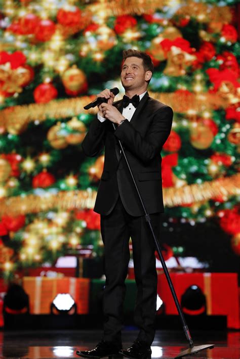 Michael Bublé Suits Up for 'Christmas in Hollywood'—and His Duet with Celine Dion