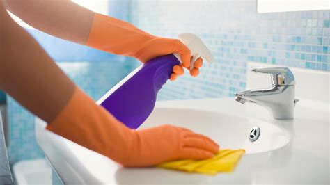 How To Clean Your Bathroom Sink – Rispa