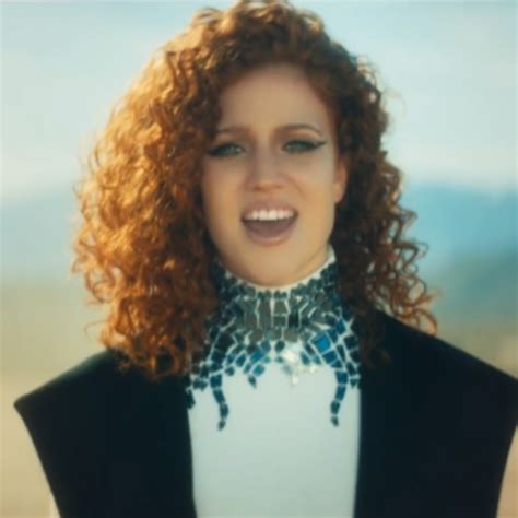 Jess Glynne - 'Hold My Hand' - Capital