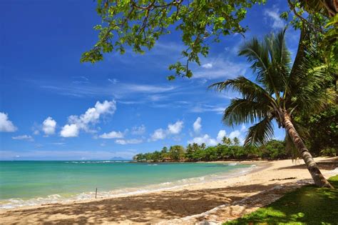 Pantai Carita Sebagai Salah Satu Pantai Pasir Putih