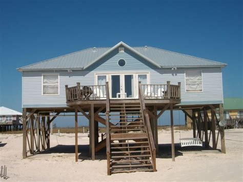 7 best oLd bEaCh hOuSeS images on Pinterest | Beach homes, Beach houses and House on stilts