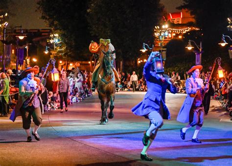 Oogie Boogie Bash brings spooky Halloween fun back to Disney California ...