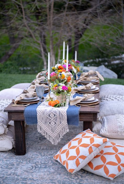 10 Ways to Set An Outdoor Table - Sanctuary Home Decor