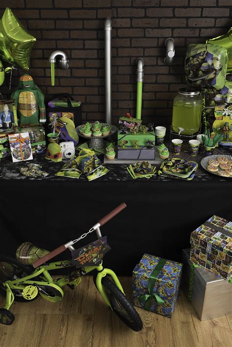 How to Throw a Sewer Slammin' TMNT Birthday Party | Nickelodeon Parents