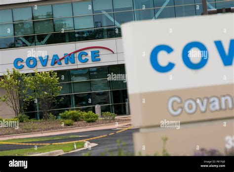 Covance logo sign banner hi-res stock photography and images - Alamy