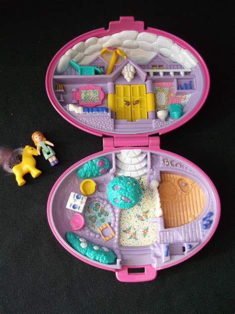 I still get excited when I see the vintage Polly Pockets. By far much ...