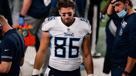 Tennessee Titans’ Anthony Firkser cracks PFF’s TE rankings for 2021