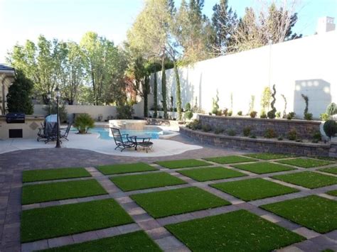 27 Amazing Backyard Astro Turf Ideas