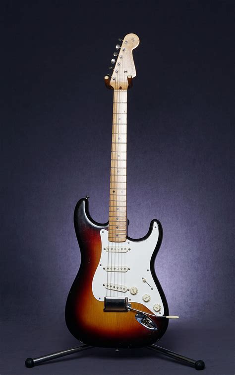 Fender Stratocaster - Wikipedia