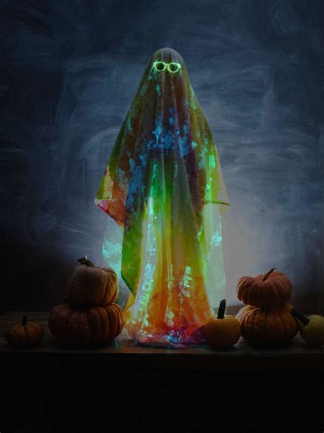 Glow in the Dark Halloween Ghost Costume | Tie Dye Your Summer