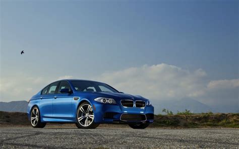 Video: 2012 BMW M5 review