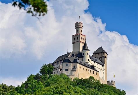 Eltz Castle Tour from Frankfurt with Rhine River Dinner 2022