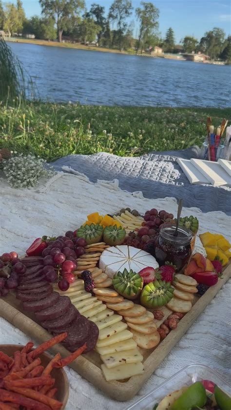 Summer picnic at the lake 🧺🌷💕 | Summer picnic, Picnic activities ...