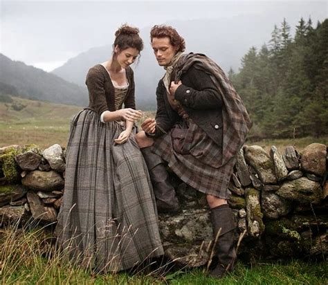 Tattered Treasures: Outlander Coming to Starz!!