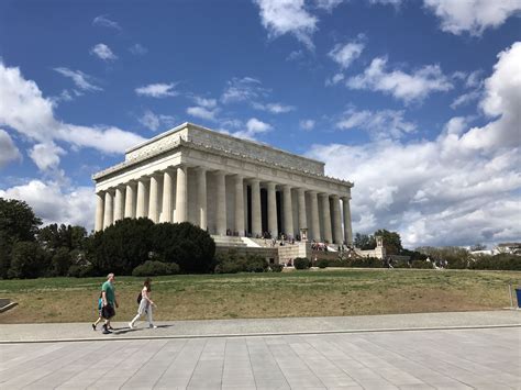 Free Walking Tour Washington DC Monuments - Hobbies on a Budget Washington Dc Attractions, Dc ...