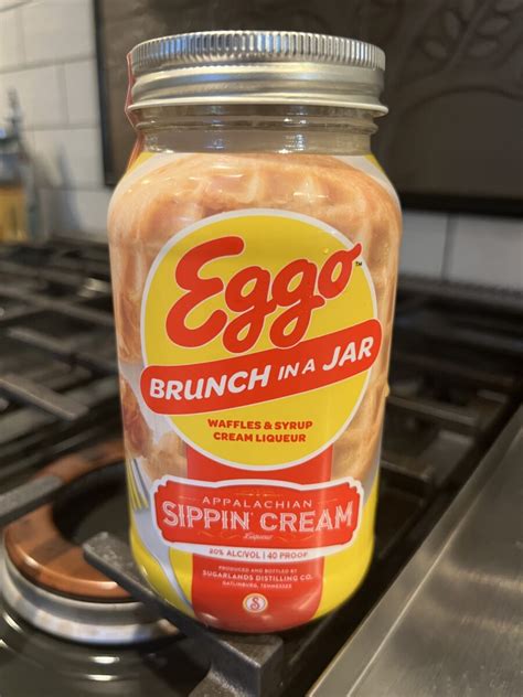 Eggo Brunch in a Jar Sippin' Cream - Get Sloshed for Breakfast