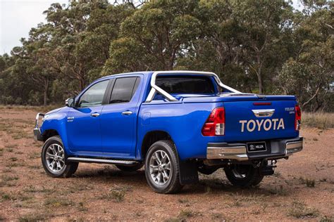 New Toyota Hilux gets over 60 accessories in Australia 2016-toyota-hilux-genuine-accessories-06 ...