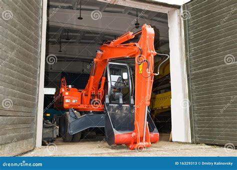 Construction Machinery Repair Stock Image - Image of repair ...