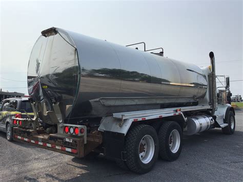 OILMEN’S TRUCK TANKS INC STAINLESS 2014 PUB-303 Used and ......