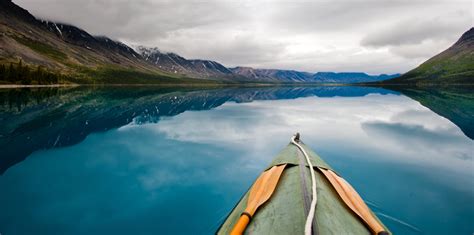 Canoeing on Twin Lakes Scenic image - Free stock photo - Public Domain photo - CC0 Images