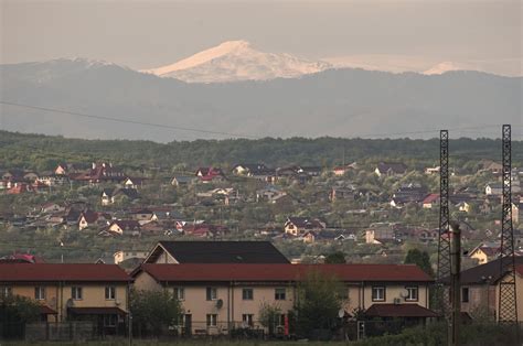 Suburban landscape - Pentax User Photo Gallery