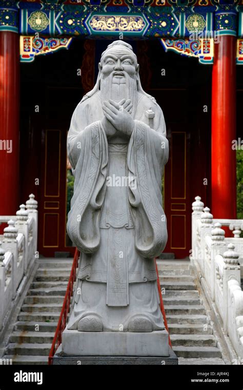 The statue of Confucius at the entrance to Confucius temple Beijing China Stock Photo - Alamy