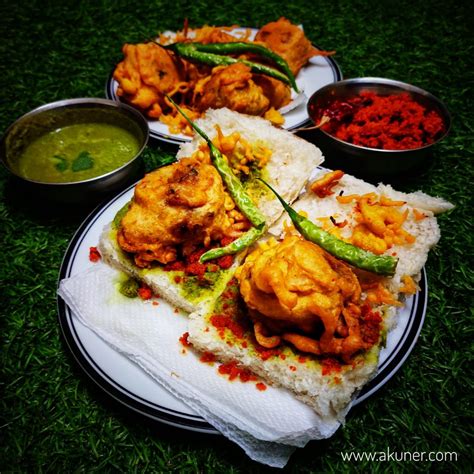 Here is the complete recipe for Maharashtrian Mumbai vada Pav. Try this. in 2020 | Vada pav ...