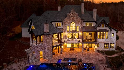 Christian McCaffrey's Lake Norman mansion hits market at $12.5M | wcnc.com