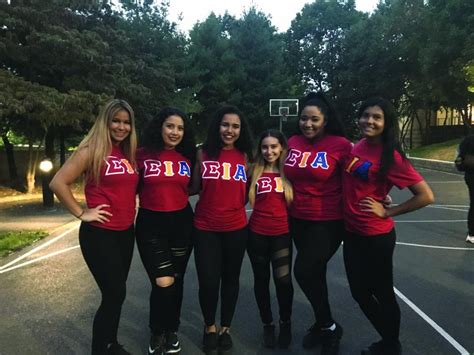 Sorority Spotlight: Sigma Iota Alpha – The Torch